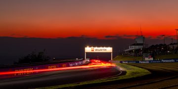 Bathurst 12 Hour - Image: InSyde Media