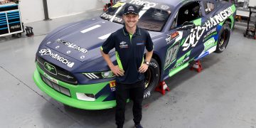 Ben Bargwanna and his #97 Ford Mustang Trans Am.