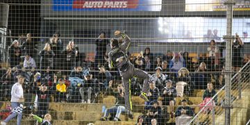 Kye Blight put on a spectacular spiderman celebration after winning the title. Image: Cochrane Photography