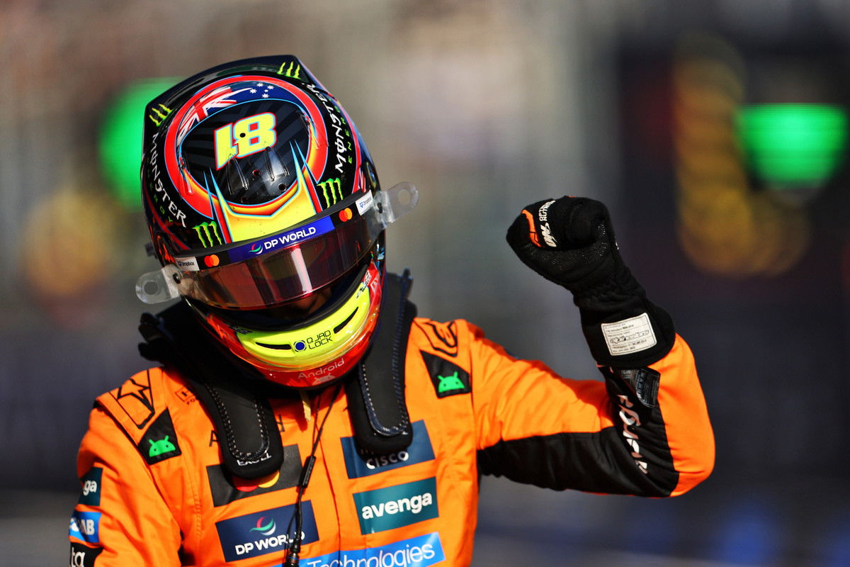 Oscar Piastri has explained how a single corner secured him pole position for tomorrow’s Formula 1 Chinese Grand Prix. Image: XPB Images.