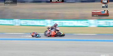 Australia's Senna Agius clashed with Celstino Vietti in the Moto2 race at the Thailand Motorcycle Grand Prix.